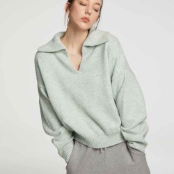 Relaxed Spread-collar Jumper