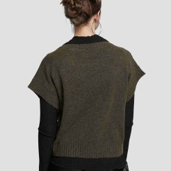 Pullover Vest
