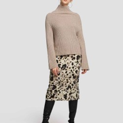 Cropped High-collar Knit Sweater