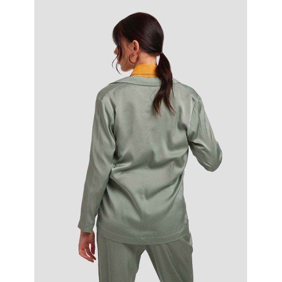 Classic Single Buttoned Silky Suit Classic Single Buttoned Silky Suit