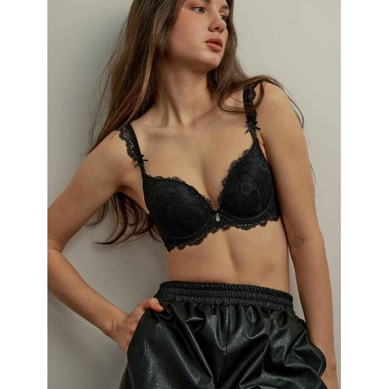 Floral Lace Plunge Bra Set In Petit Pendant Detail Floral Lace Plunge Bra Set In Petit Pendant Detail