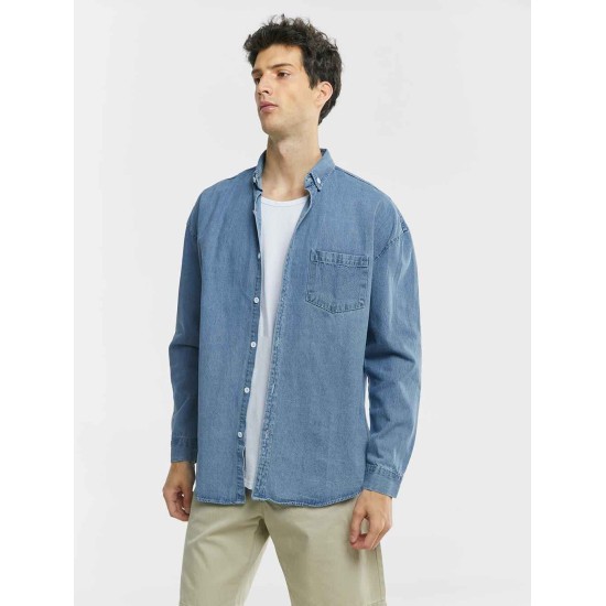 Classic Button-up Denim Shirt Classic Button-up Denim Shirt