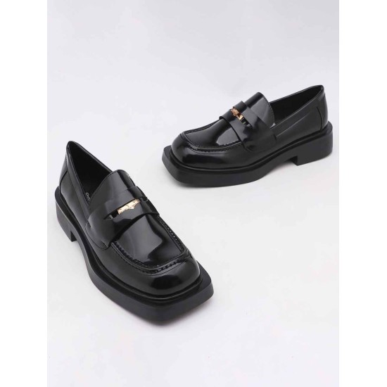 Square toe thick sole shoes Square toe thick sole shoes