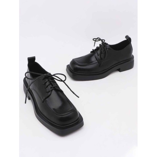 Square toe lace-up shoes Square toe lace-up shoes