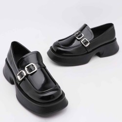 Belt buckle comfortable casual shoes