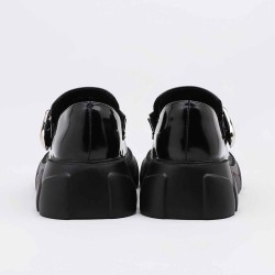 Thick-soled small leather shoes with big toe