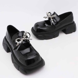 Black bow uniform shoes