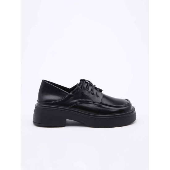 Lace-up closure Loafers Lace-up closure Loafers