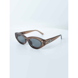 Wide Retro Look Sunglasses