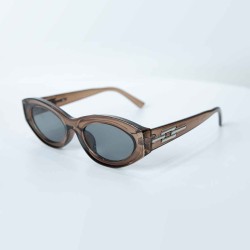 Wide Retro Look Sunglasses